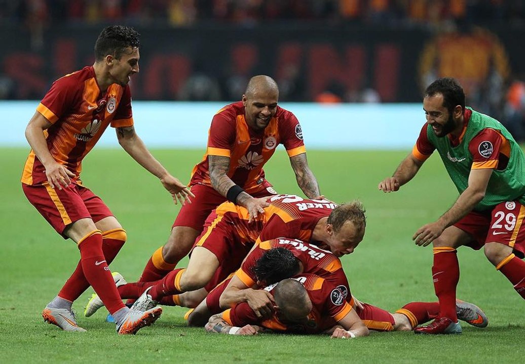Galatasaray - Besiktas 2-0 • Özetleri - All Goals & Highlights 24.05.2015