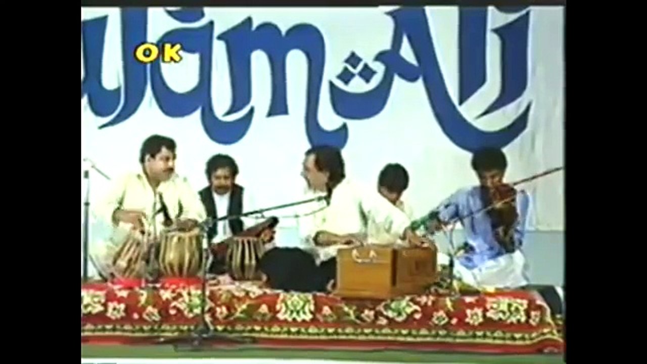 kal chaudhavin ki raat thi JAGJIT SINGH AND GULAM ALI TOGHETHER .avi