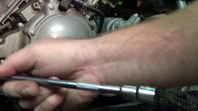 Kawasaki KFX 700 - Water Pump Cover and Impeller Removal