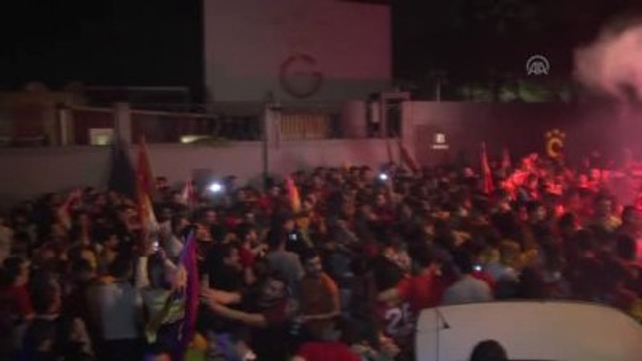 Florya'da Coşkulu Kutlama