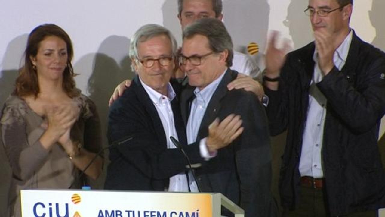 Trias (CiU) felicita a Colau y promete hacer una oposición constructiva