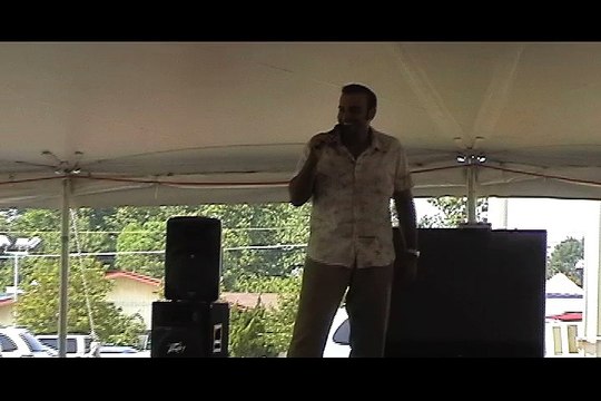 Mario Kombou performs Elvis Week 2005