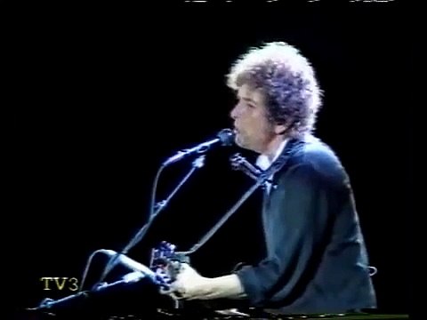 Bob Dylan in concert - Don't think twice it's all right