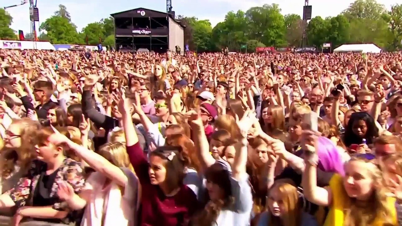 Charli XCX - Fancy (Live at BBC Radio 1's Big Weekend Norwich UK 2015)
