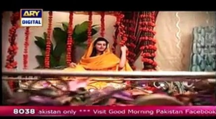 Samra Showing her Mayoon Video in a Live Show