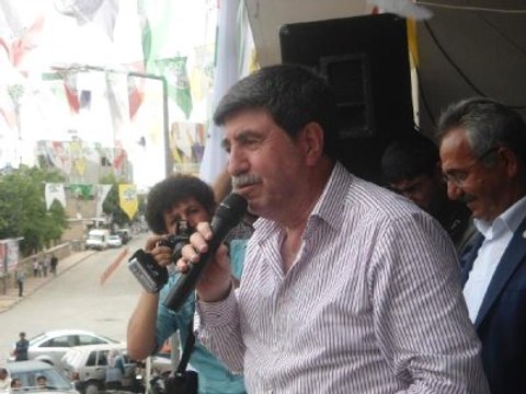 Altan Tan: Bu Halk ile Kemal Atatürk Baş Edemedi