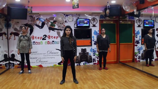 dance basanti -ungli- dance performance by step2step dance studio chandigarh mohali