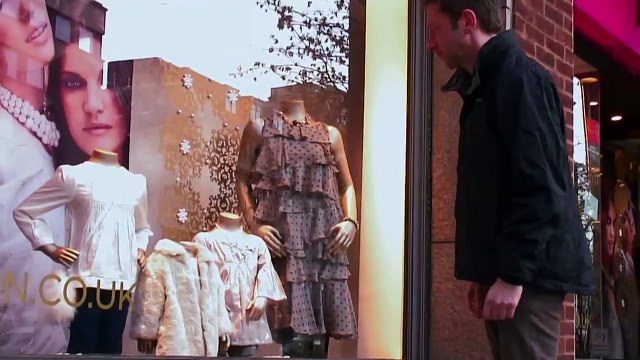 How can you tell the difference between real and fake fur?