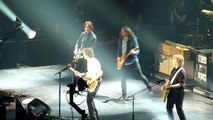 Paul McCartney And Dave Grohl Performed Beatles' Classic 'I Saw Her Standing There' - O2 london 2015