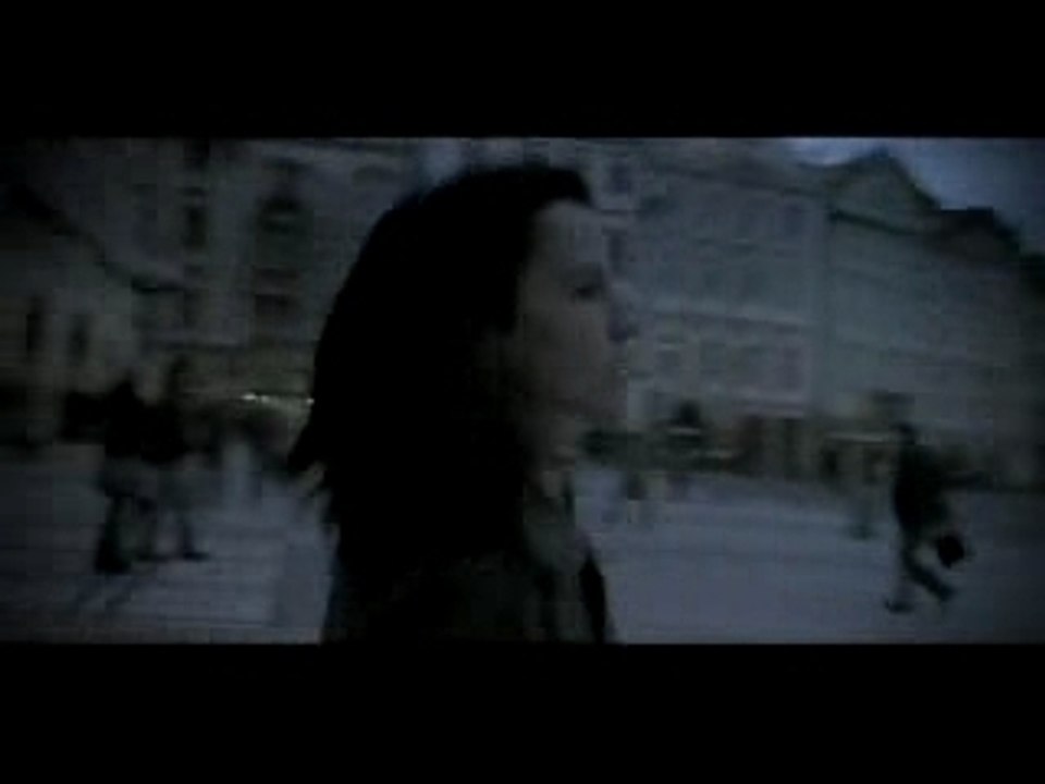 Dolores O'Riordan : Ordinary Day
