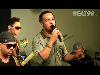 Belo canta "Vi amor no seu olhar" na BEAT98