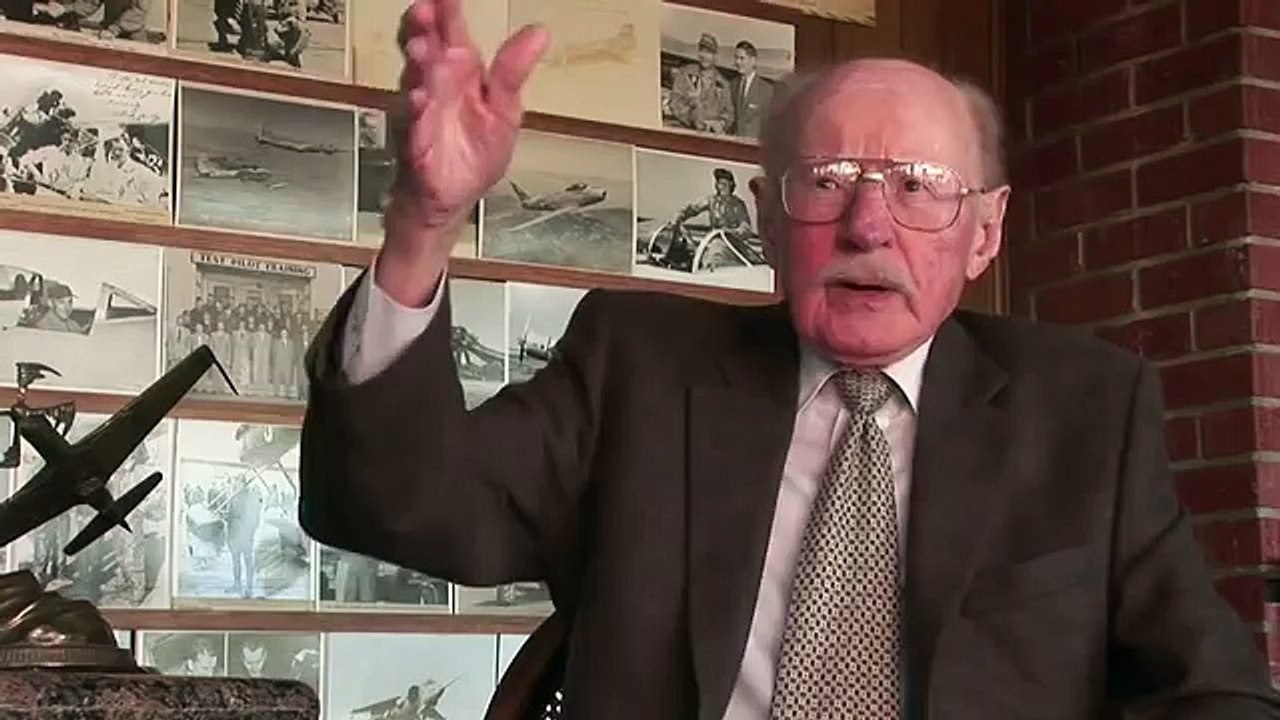 Bob Hoover -- Legend of Aviation