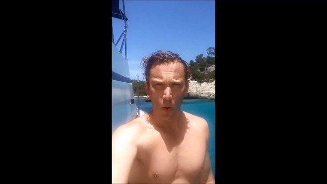 Phone dropped on ocean floor, recovered and it records the whole thing!