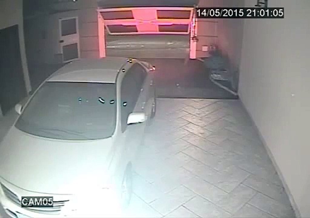 Brésil : 3 hommes armés tentent de carjacker un policier en civil