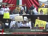Diputados de la izquierda toman la tribuna;contra la Reforma Laboral de felipe calderon