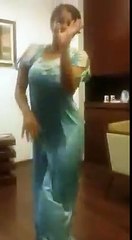 Desi Aunti Doing Mast Dance