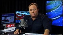 Alex Jones Calls House Speaker John Boehner & The White House to Put Them on NOTICE!