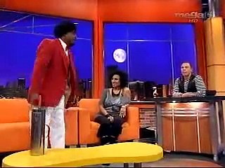 YEYO VARGAS CON AYMEE NUVIOLA. "ESTA NOCHE TU NIGHT" 11.16.2010