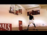 Zach LaVine écrase d'énormes dunks avec un ballon de foot américain