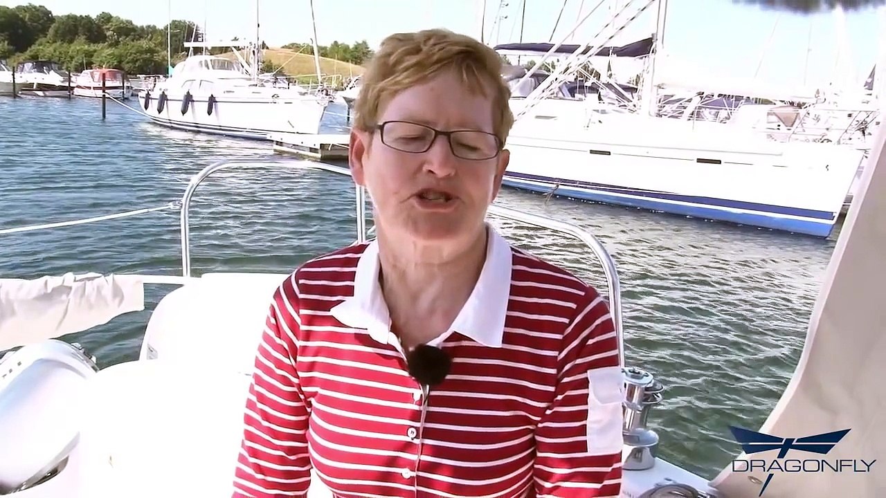 Charter a Dragonfly 28 Trimaran