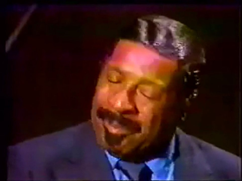 ERROLL GARNER TRIO – The Shadow Of Your Smile / Earl's Tune (1972, HD)