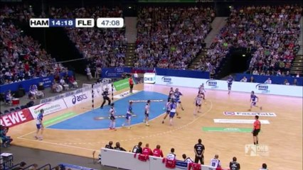 Magnifique tir dans le dos de Kentin Mahé