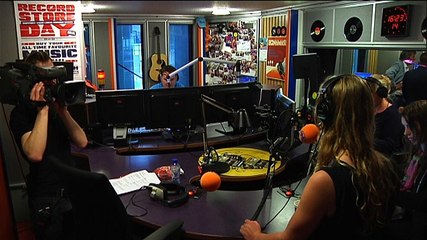Cafe Martini XL: Robin IJzerman - Interview - RTV Noord