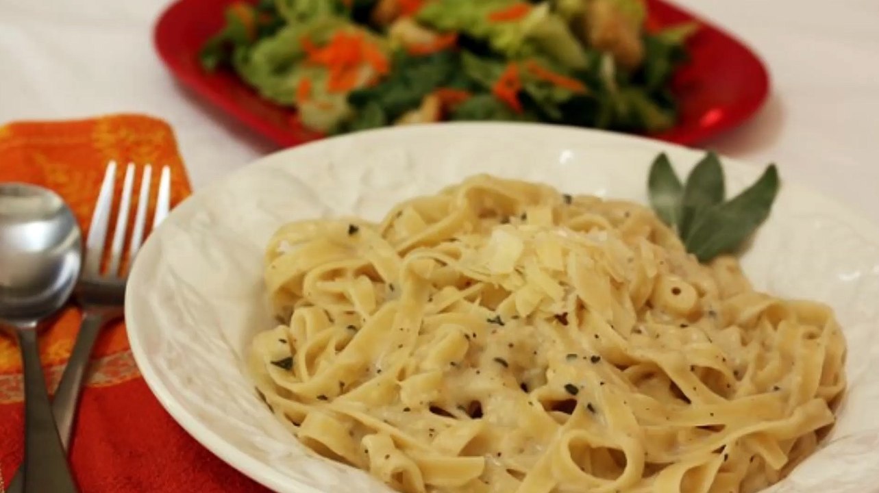 Easy Fettuccine Alfredo Recipe