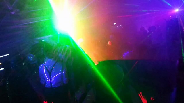 DJ pour Mariage, Anniversaire Paris - DJ FaFa de Paris