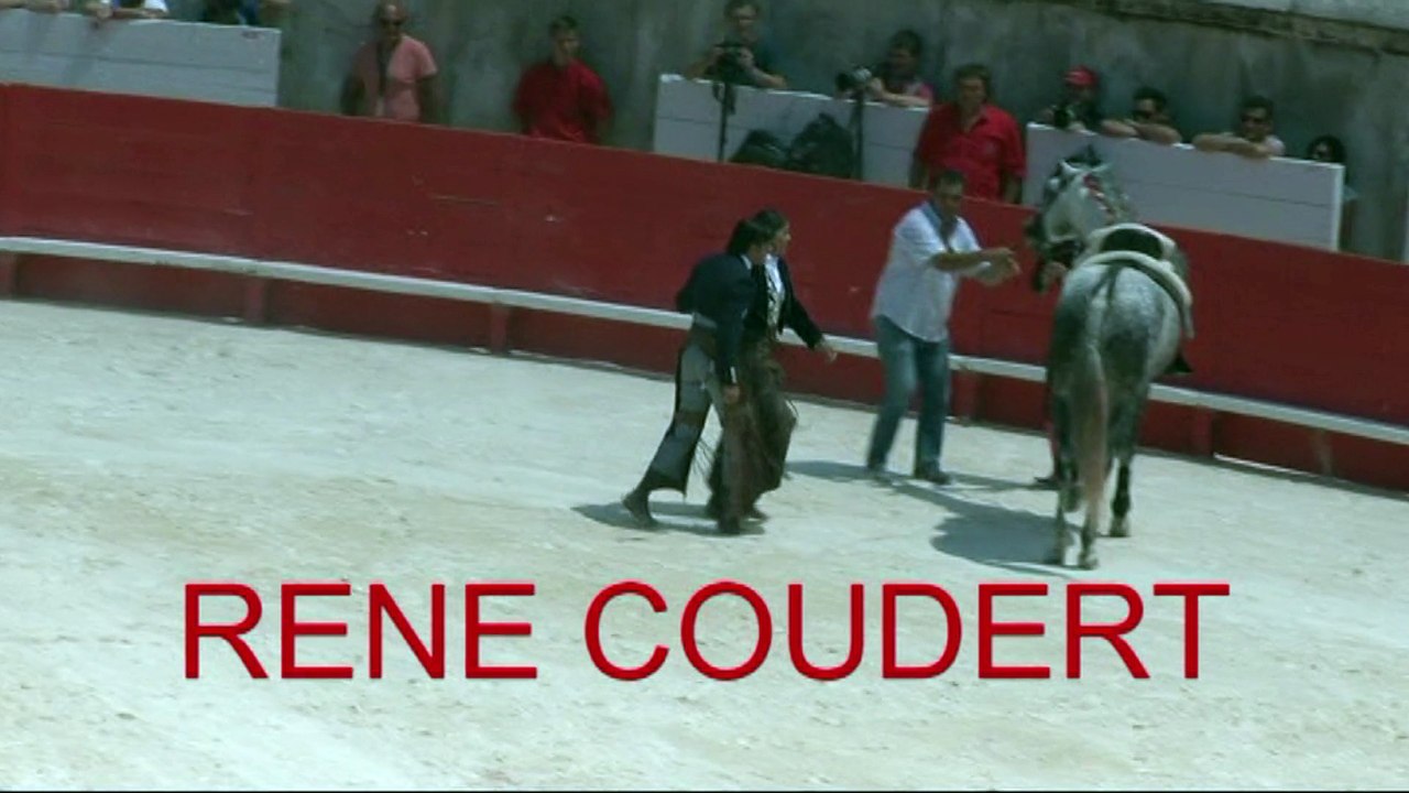 LEA VICENS NIMES ACCROCHAGE