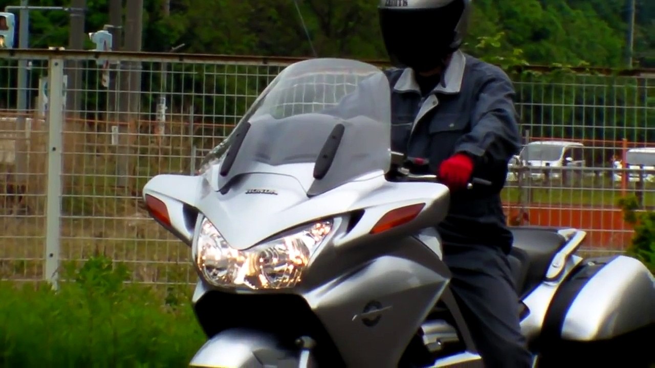 HONDA　STX1300 ABS Pan European ST1300 1405060887 ｋ