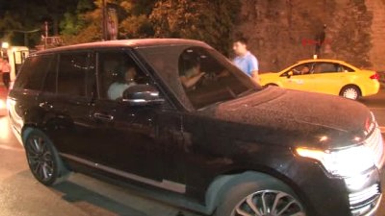 Galatasaraylı Futbolcular Şampiyonluğu Kutladı 2