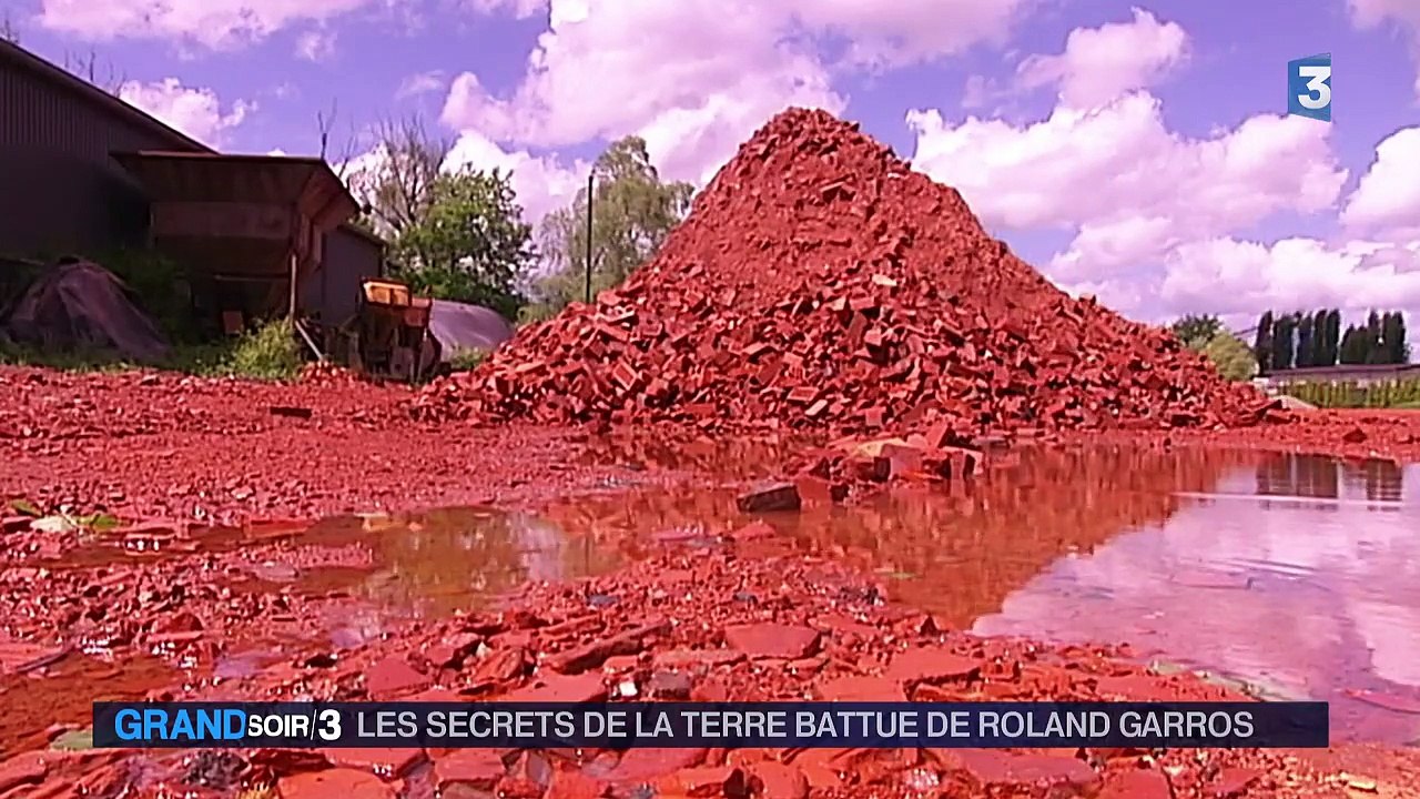 Roland-Garros : sa terre battue est produite dans le nord de la France -  Vidéo Dailymotion