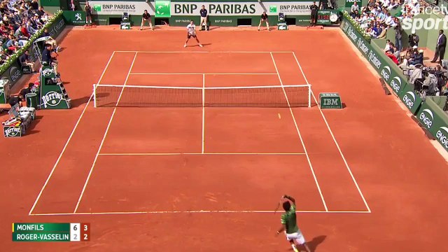 Roland Garros : Gaël Monfils se recoiffe et remporte le point