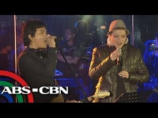 Rock icons make some noise in silent concert