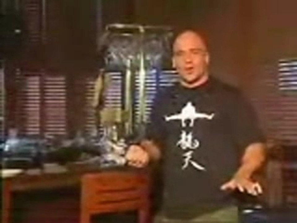 Bas Rutten Bar Fighting Tips - 1