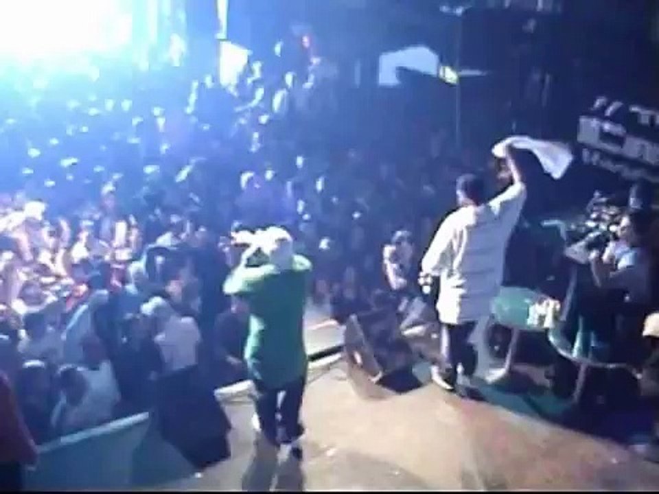Petey Pablo - Raise up live performance