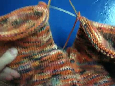 At strikke to ben på en gang - Lær at strikke - paapinden.dk - video  dailymotion