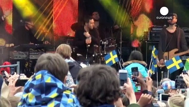 Sweden's winning Eurovision singer gets 'heroes' welcome