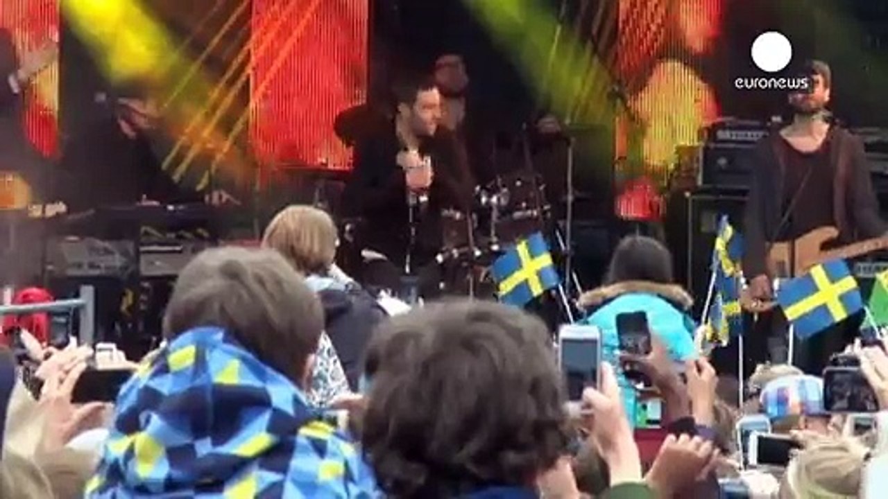 Tausende begrüßen Måns Zelmerlöw in seiner Heimatstadt Lund