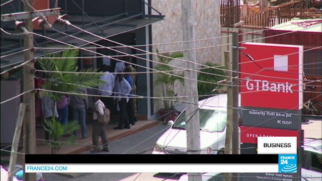 Mexican taxi drivers protest rise of Uber