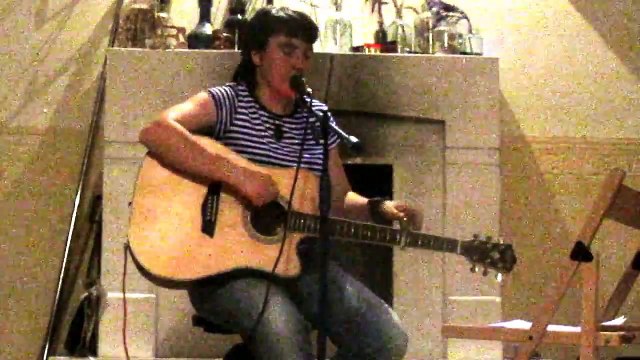 Liliya Rodionova - Призрачный город . бис (Hostel Roots, Киев, 23.05.15)