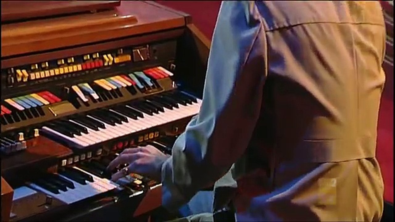 Spicks and Specks - Barry Morgan from the World of Organs