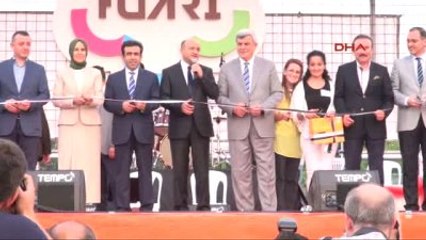 Kocaeli Dün Akşam Açılan Kocaeli Fuarı'nın İlk Sanatçısı Zara Oldu