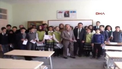 Ermenek Okul Müdürü, Başarılı Öğrencilerin Başından Para Saçtı