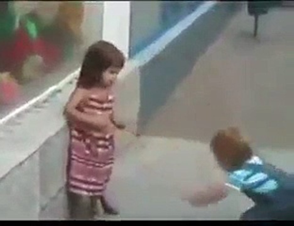 kissing kids