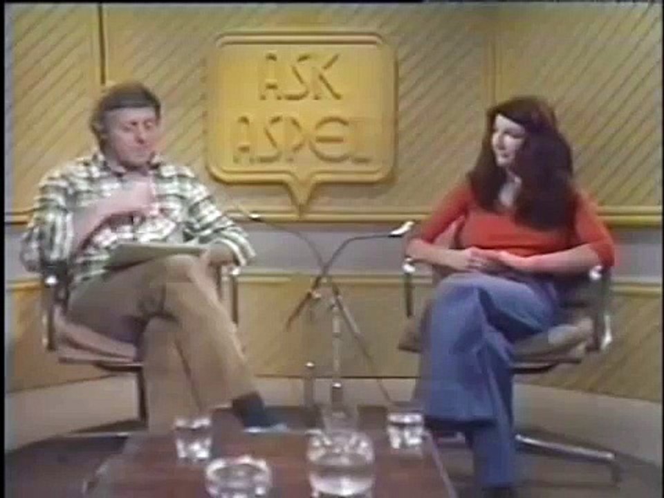 Kate Bush - very early interview 1978