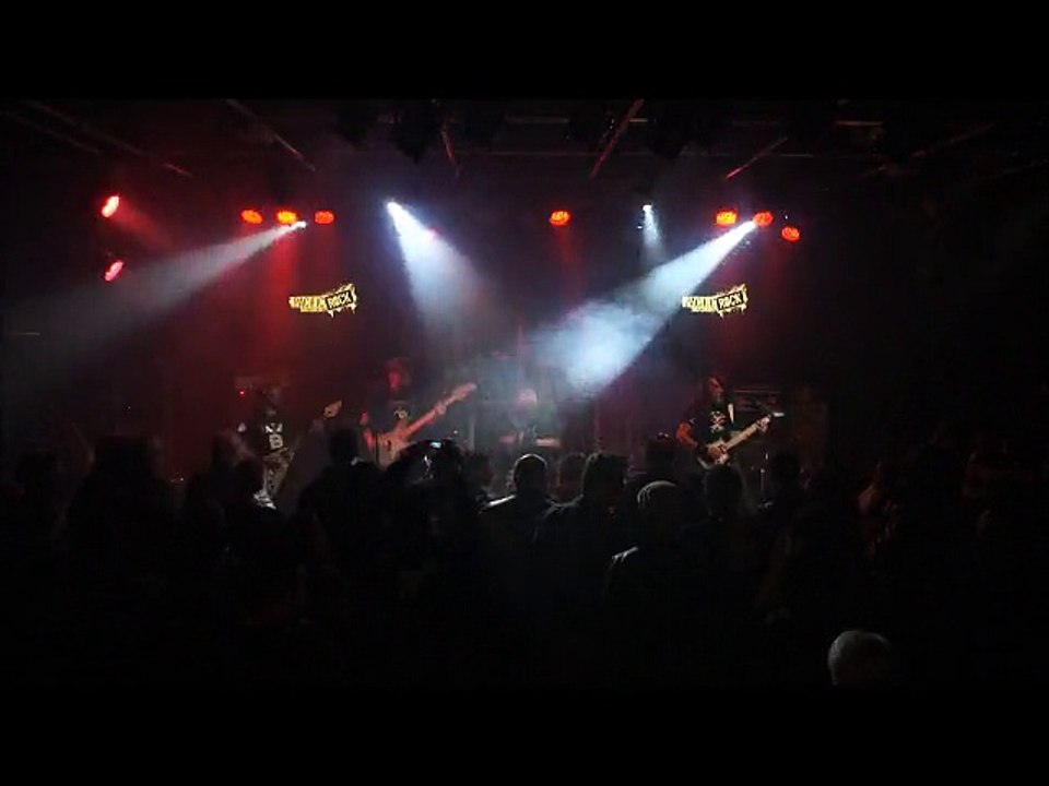 Slaves to metal/ACCEPT/restless and wild