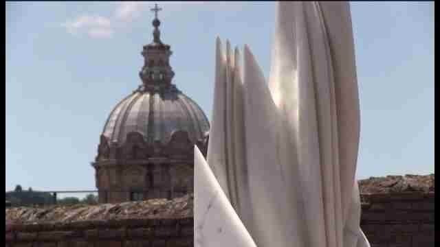 El uruguayo Atchugarry expone en Roma sus eternos mármoles