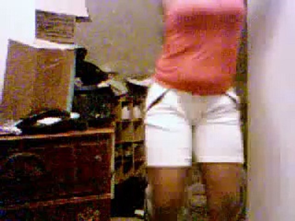 kwiet storm ~belly dancer hip roll dance~